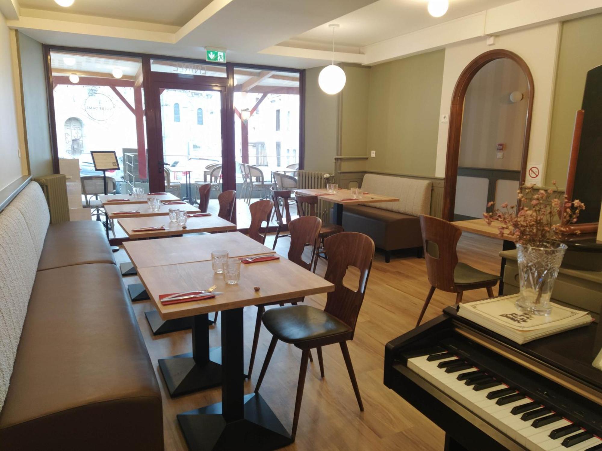 Hotel Restaurant Notre Dame Orcival Zewnętrze zdjęcie