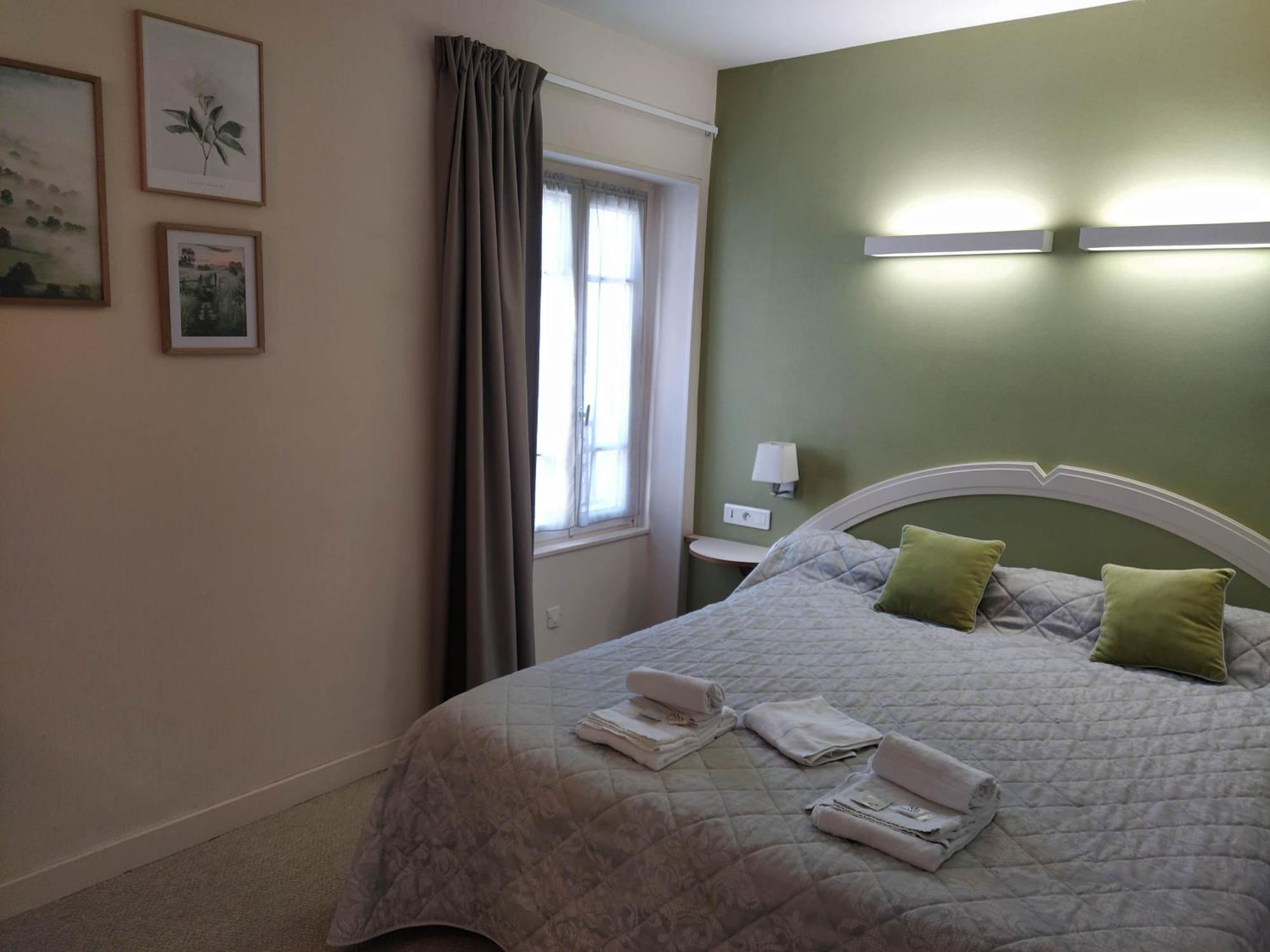 Hotel Restaurant Notre Dame Orcival Zewnętrze zdjęcie